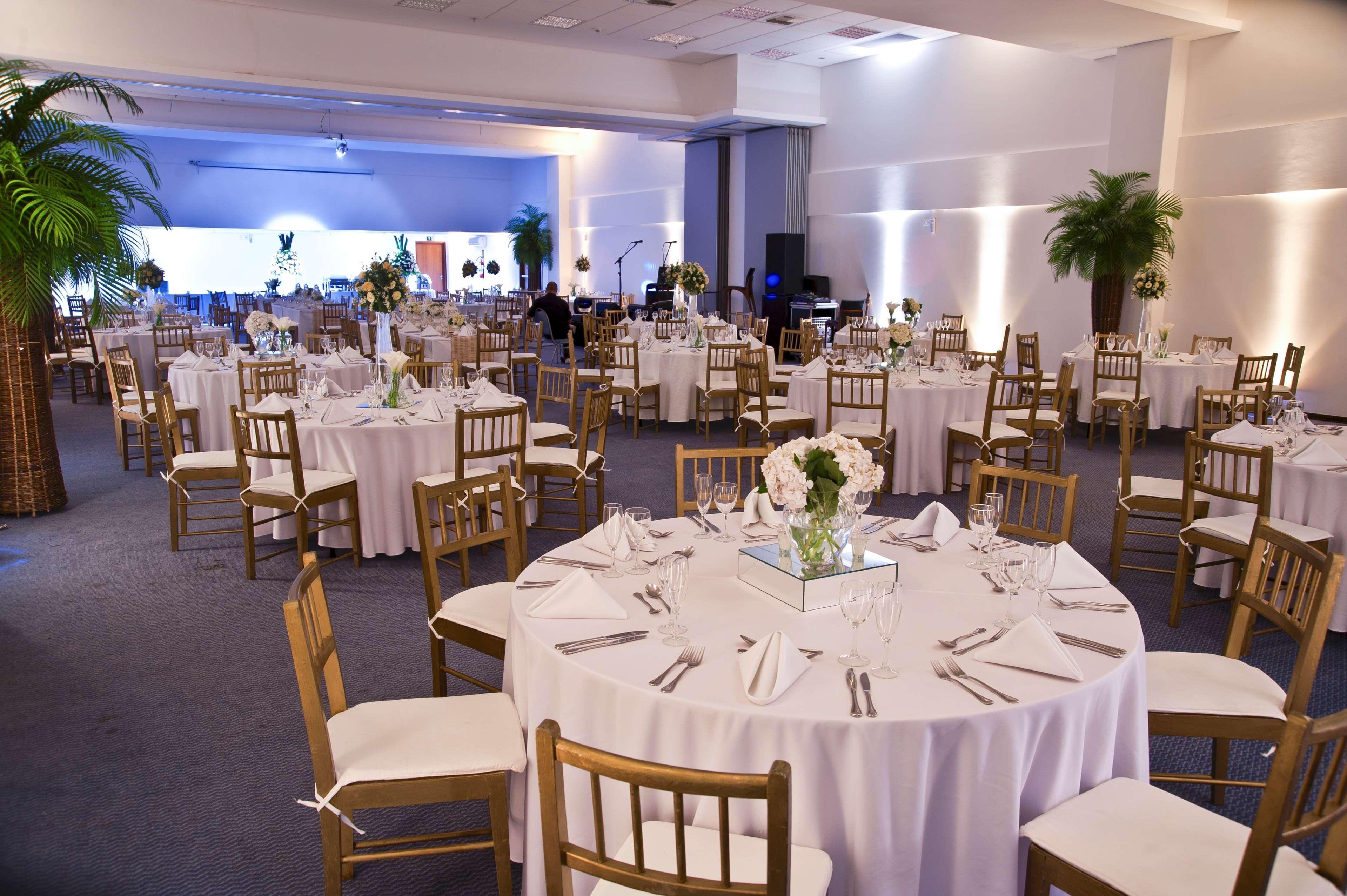 Best Western Premier Maceio Dış mekan fotoğraf The ballroom at the National Hispanic Leadership Conference 2011