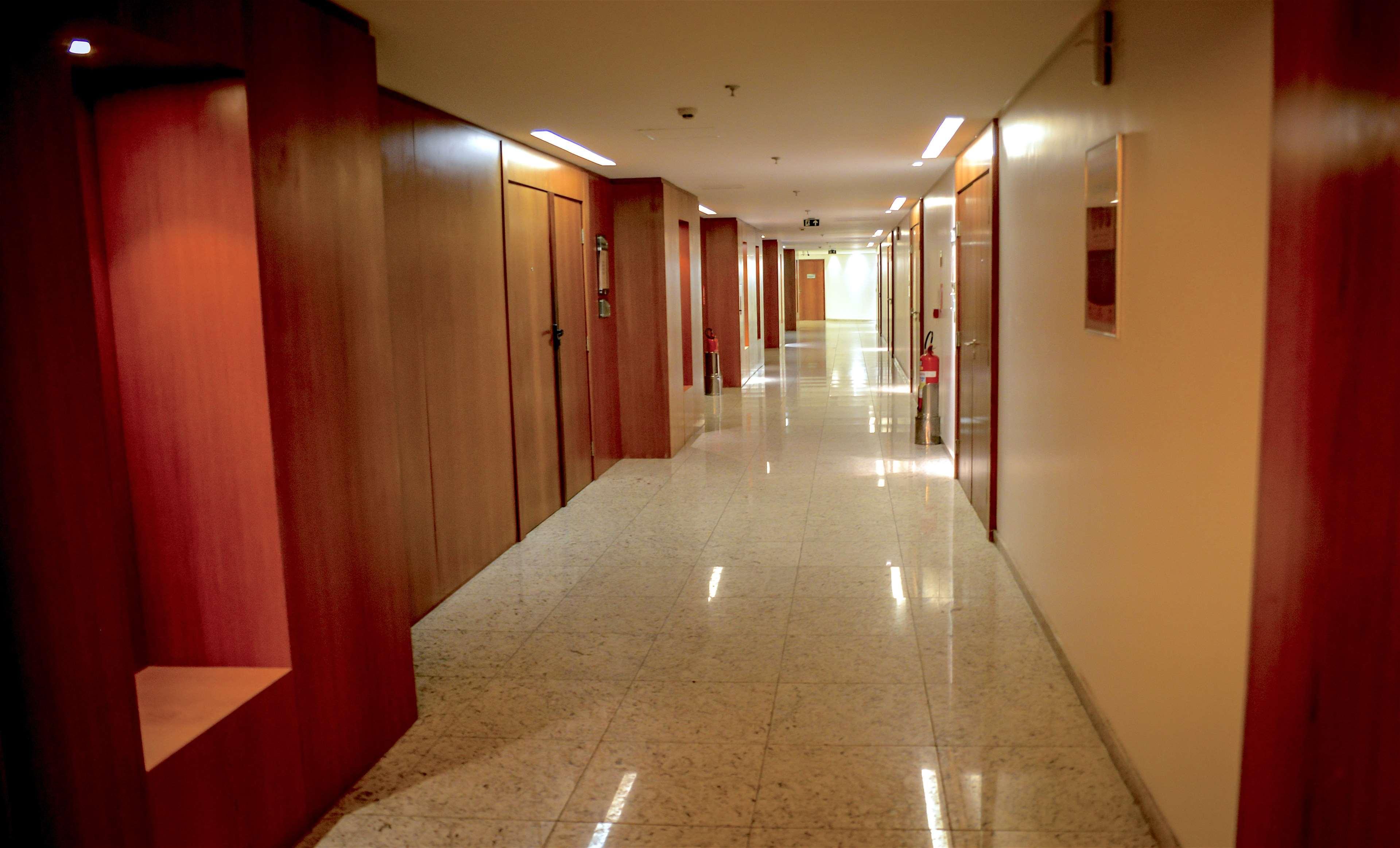 Best Western Premier Maceio Dış mekan fotoğraf A corridor