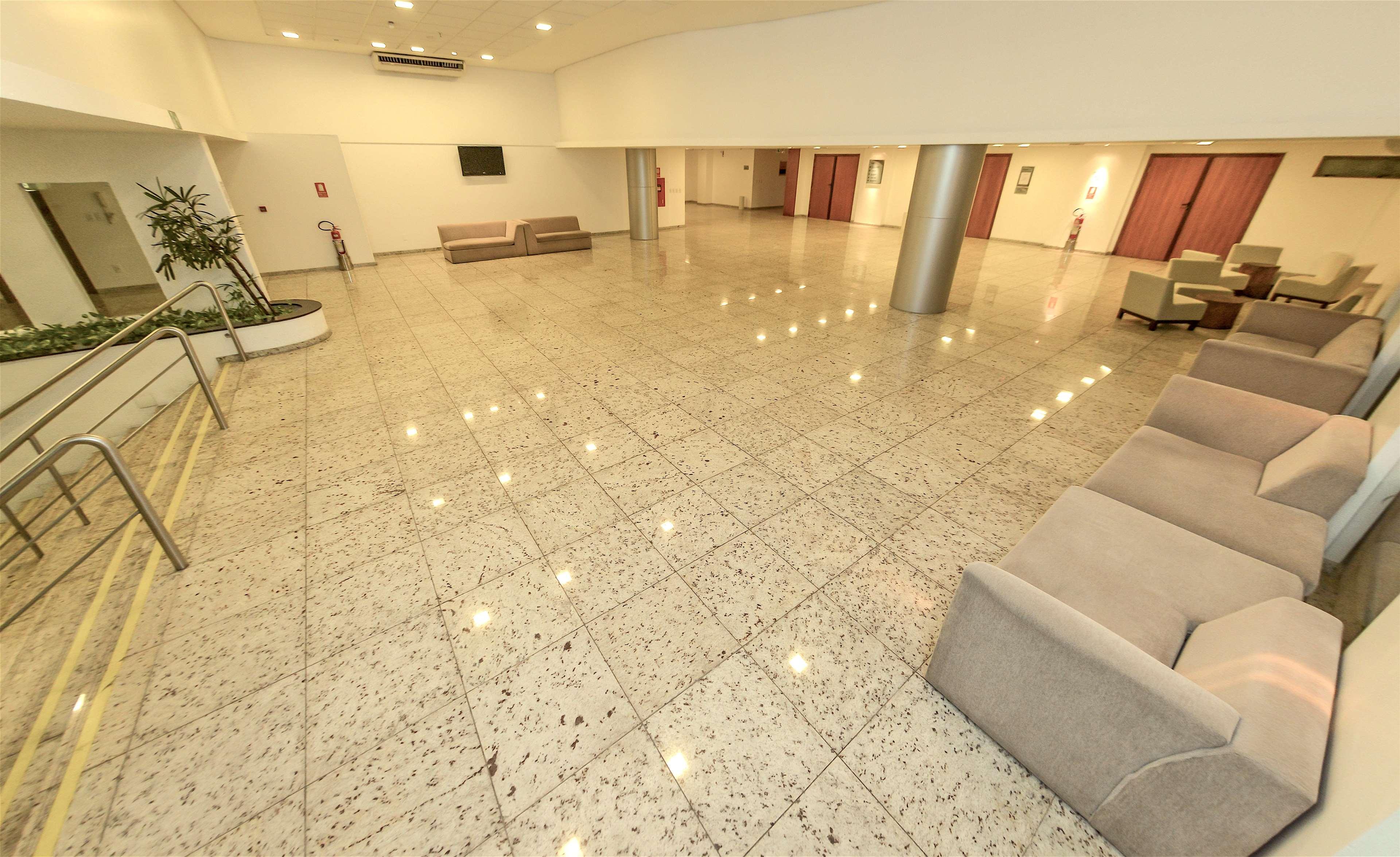 Best Western Premier Maceio Dış mekan fotoğraf A polished granite floor